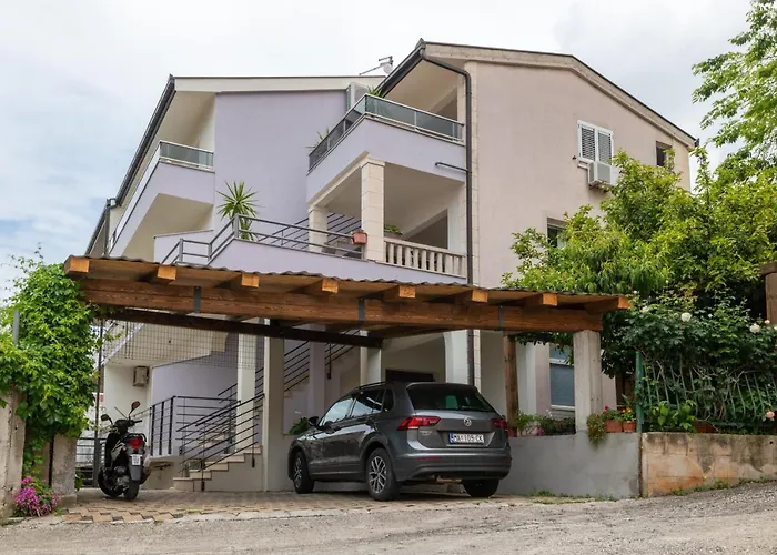 Iva Apartment
