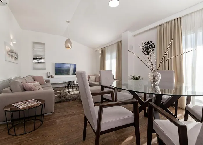Iva Apartment
